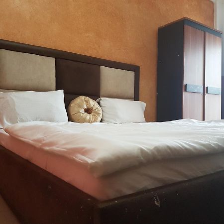Novo Hotel Brazzaville Eksteriør bilde