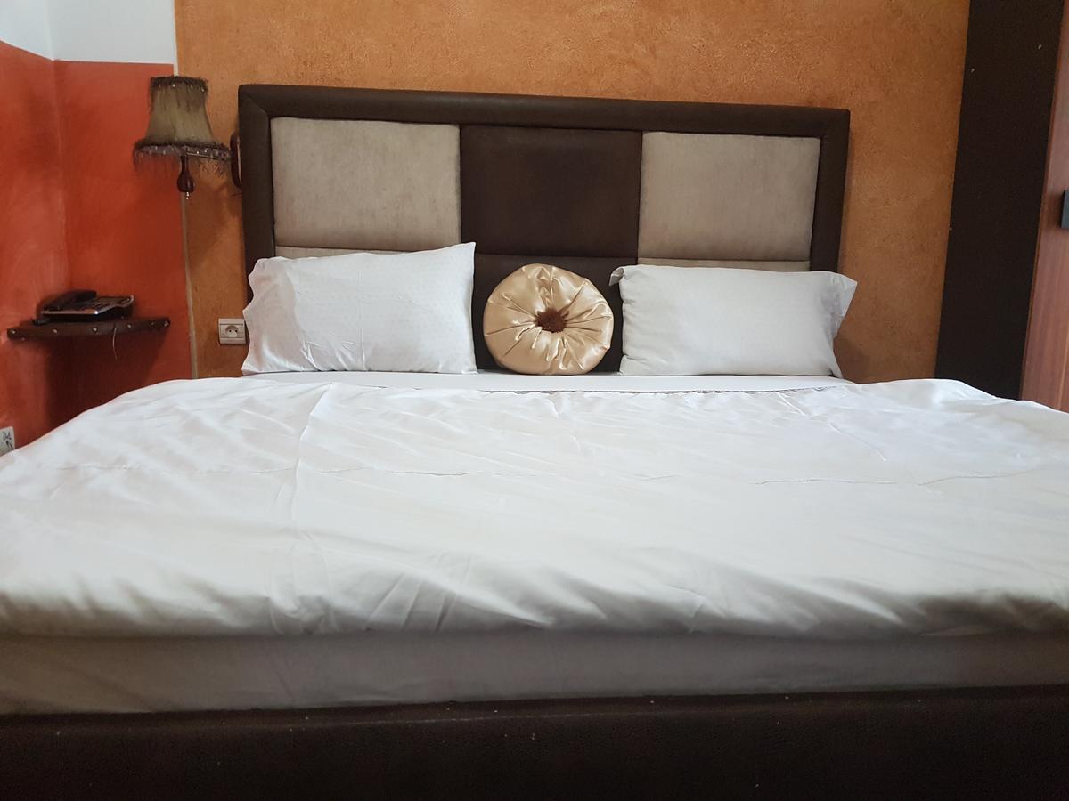 Novo Hotel Brazzaville Eksteriør bilde