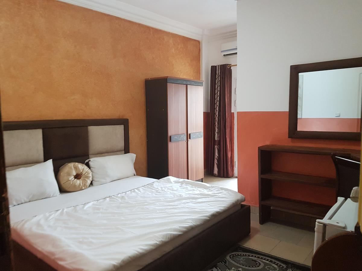 Novo Hotel Brazzaville Eksteriør bilde