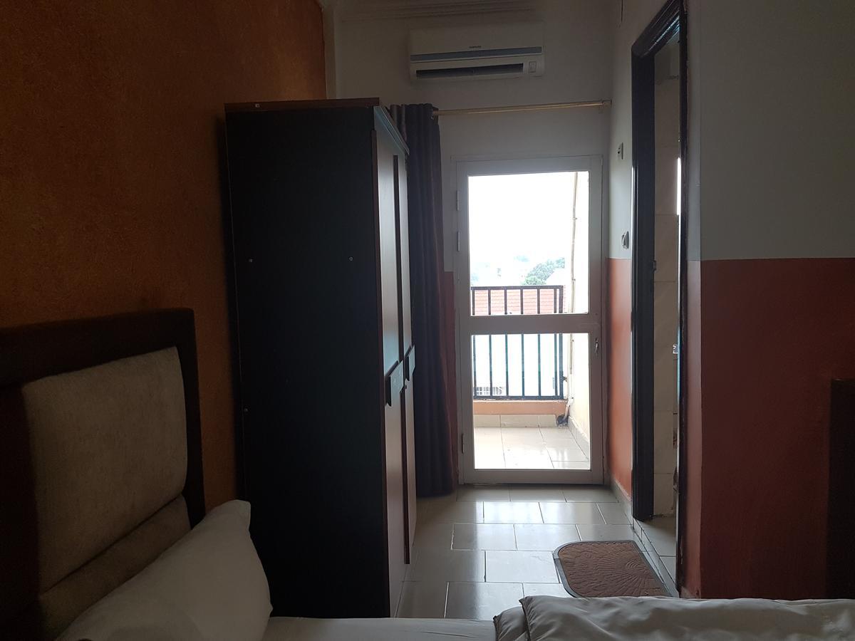Novo Hotel Brazzaville Eksteriør bilde
