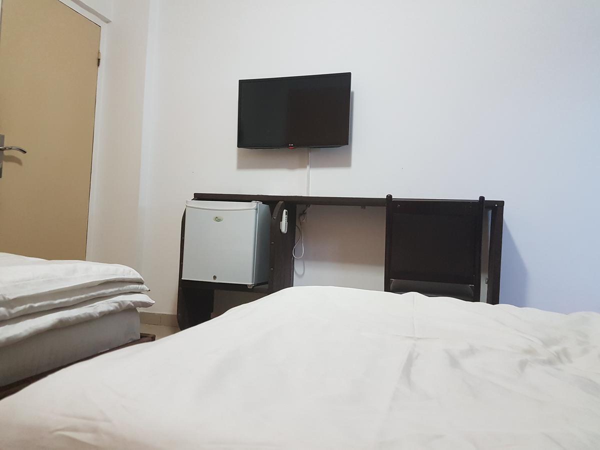 Novo Hotel Brazzaville Eksteriør bilde